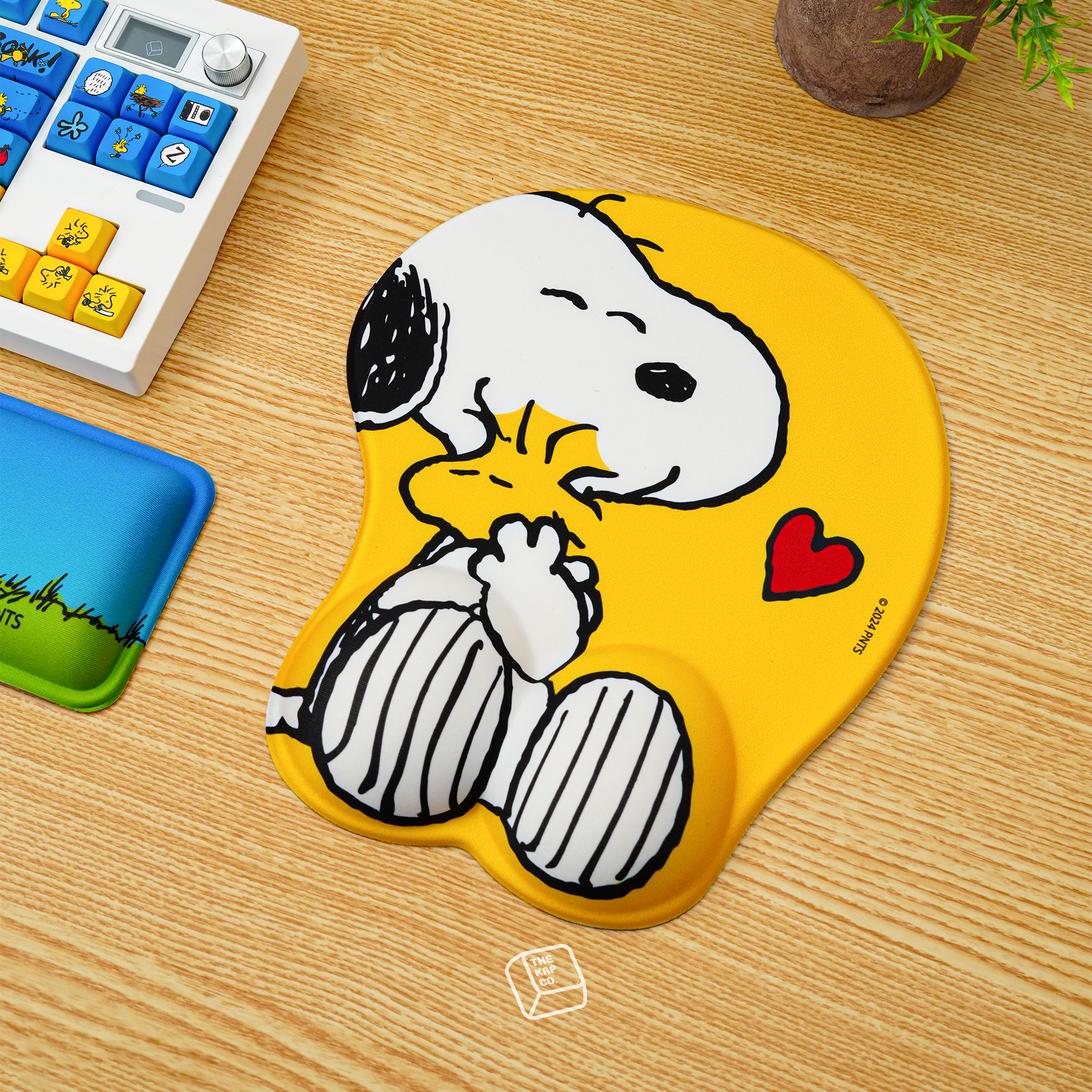 Thekapco x Peanuts | Woodstock Deskmat / Wristrest / Mousepad