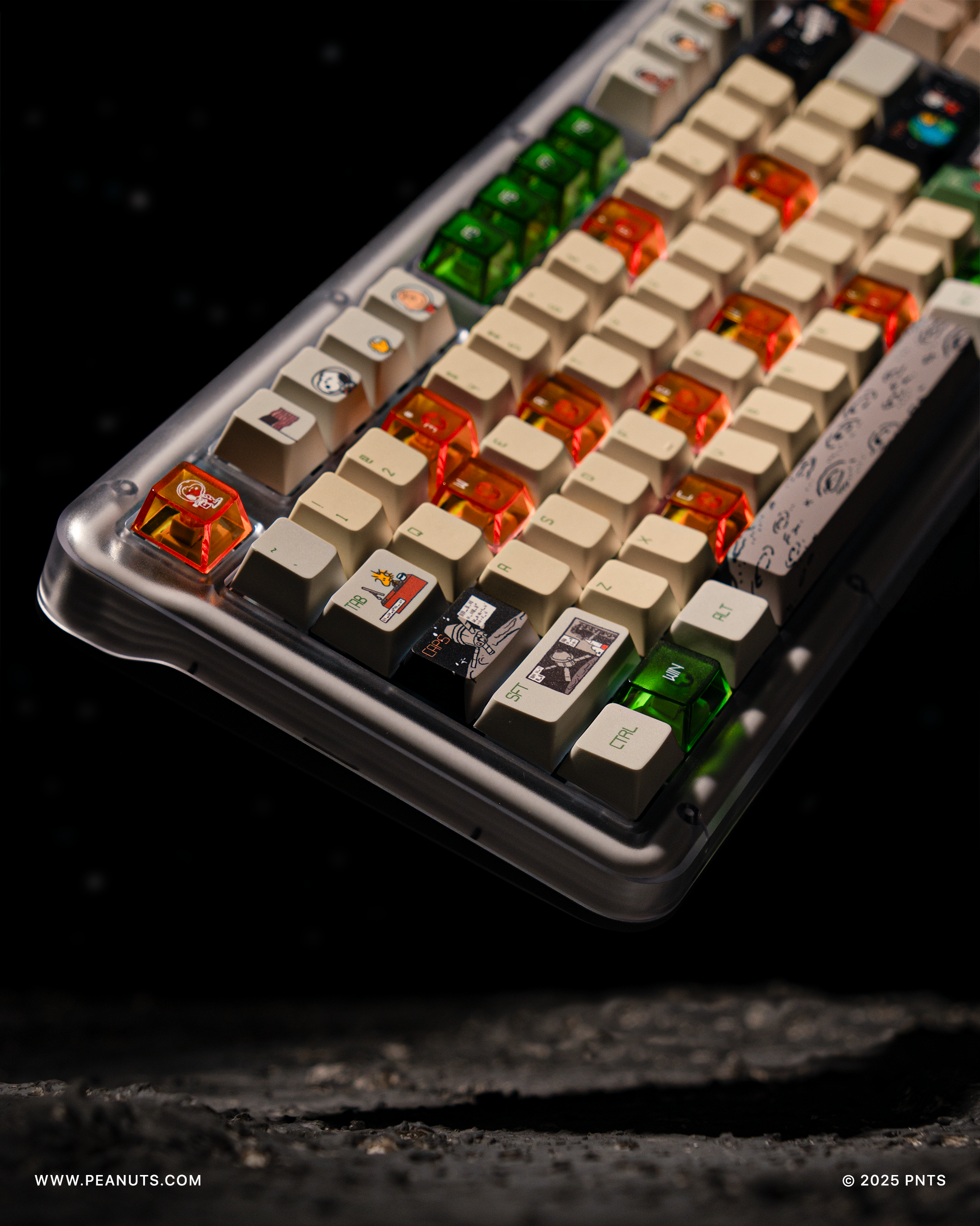 Vintage_Astronaut_Keycap_Overlook_10.png