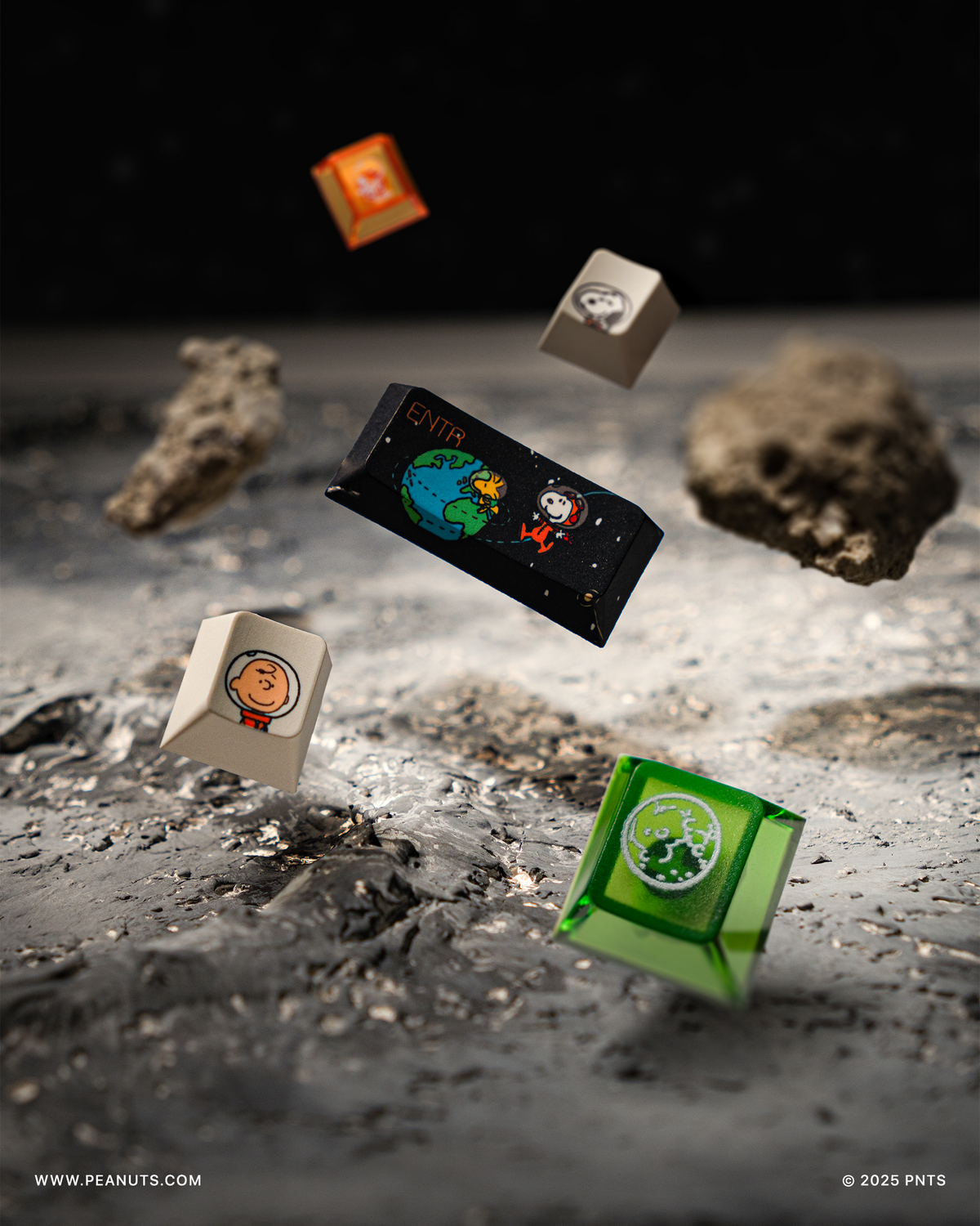 Vintage_Astronaut_Keycap_Overlook_16.png