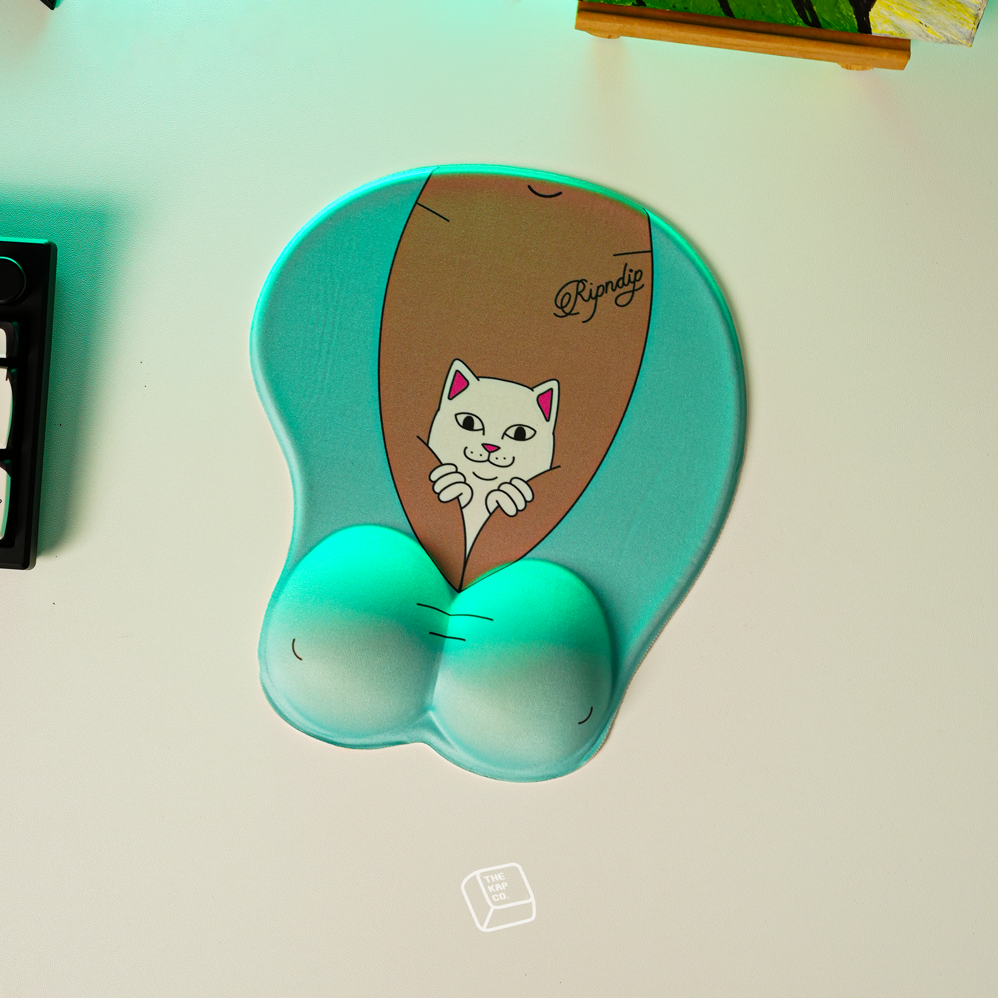 Thekapco x RipnDip | Guzungas Mousepad