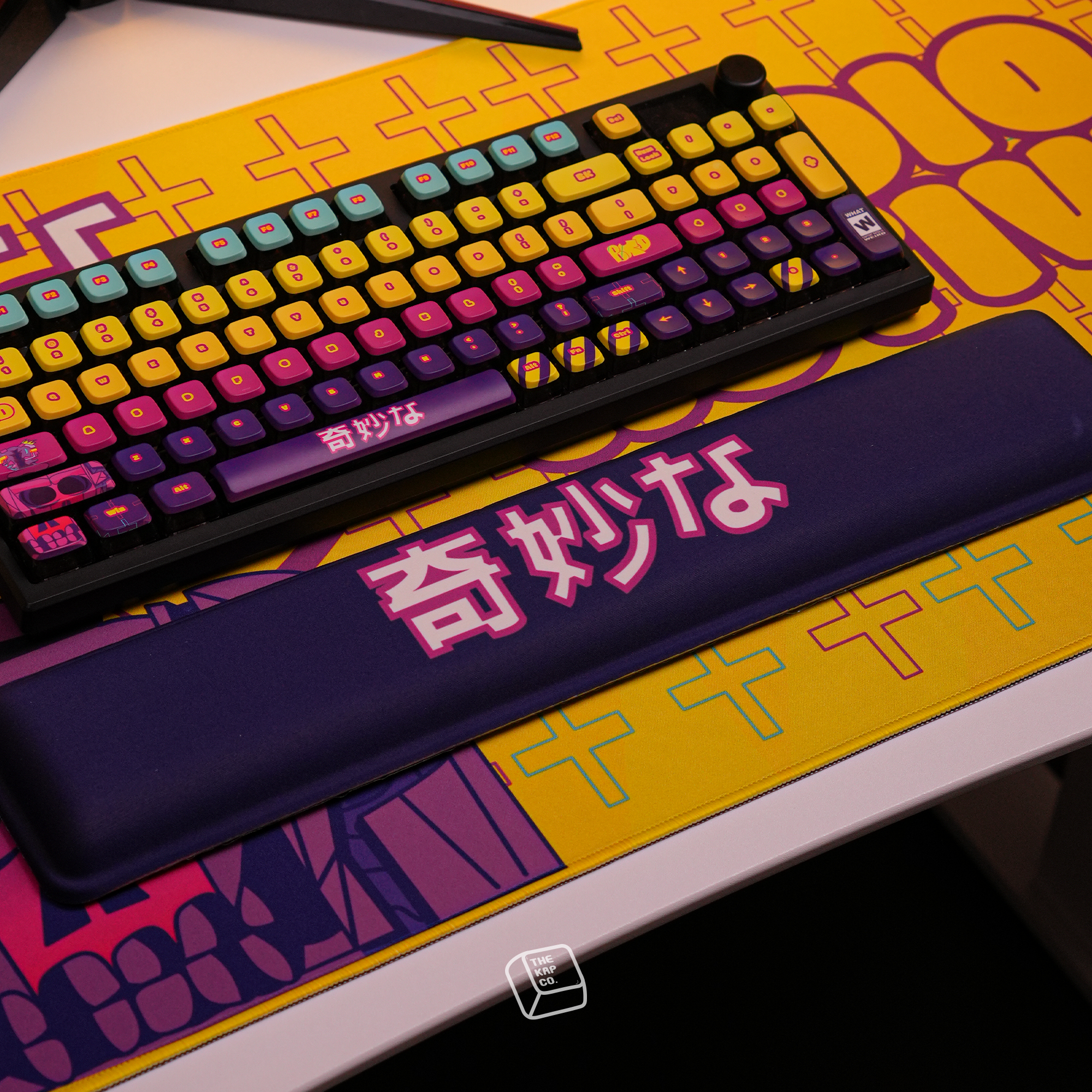 Thekapco x Vaunsarts | Radioactive Keycap Set