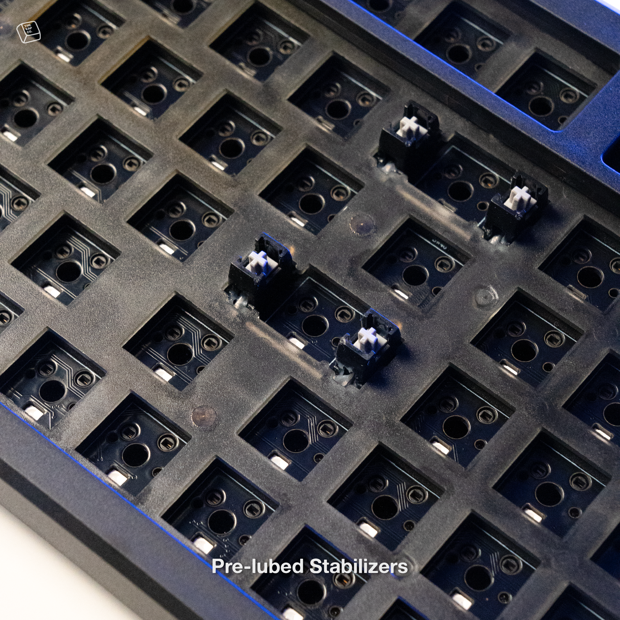 PLAY1800_Keyboard_2.0_17A.png