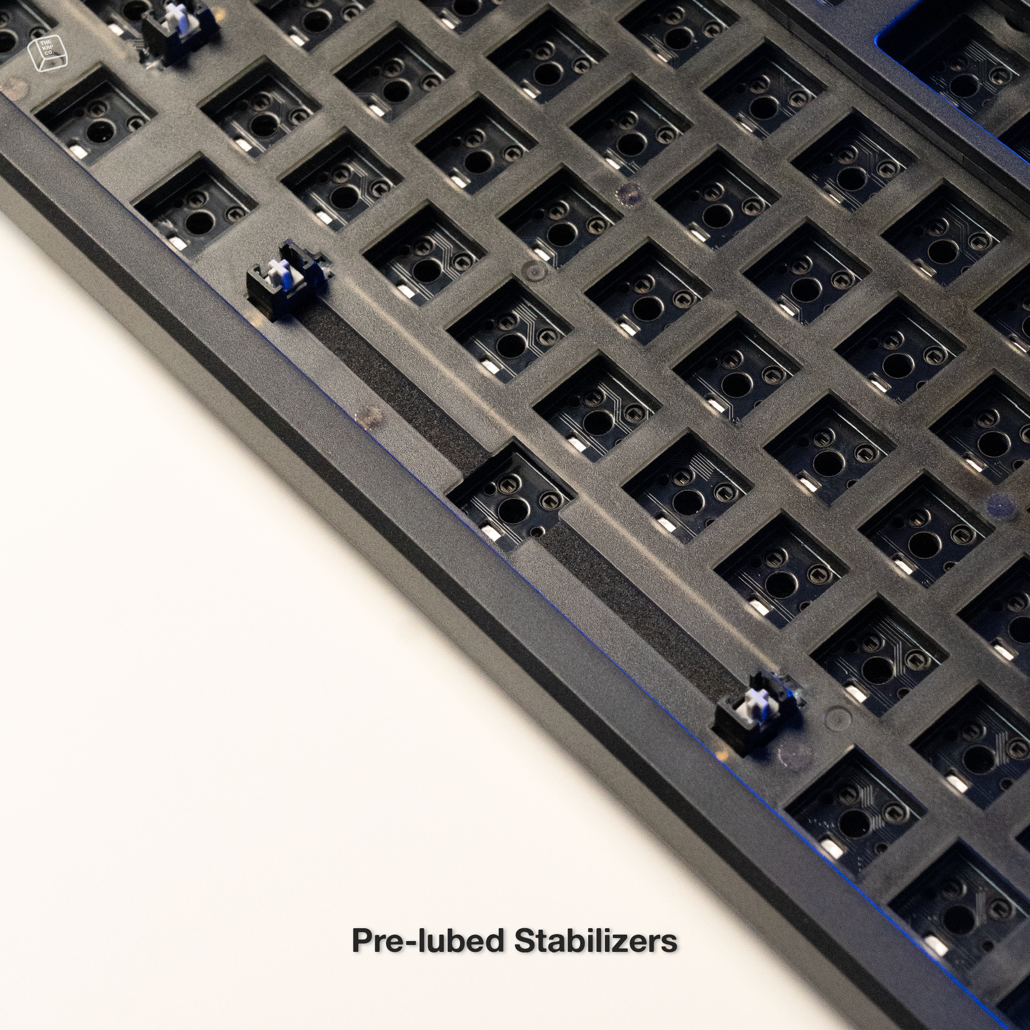 PLAY1800_Keyboard_2.0_17B.png