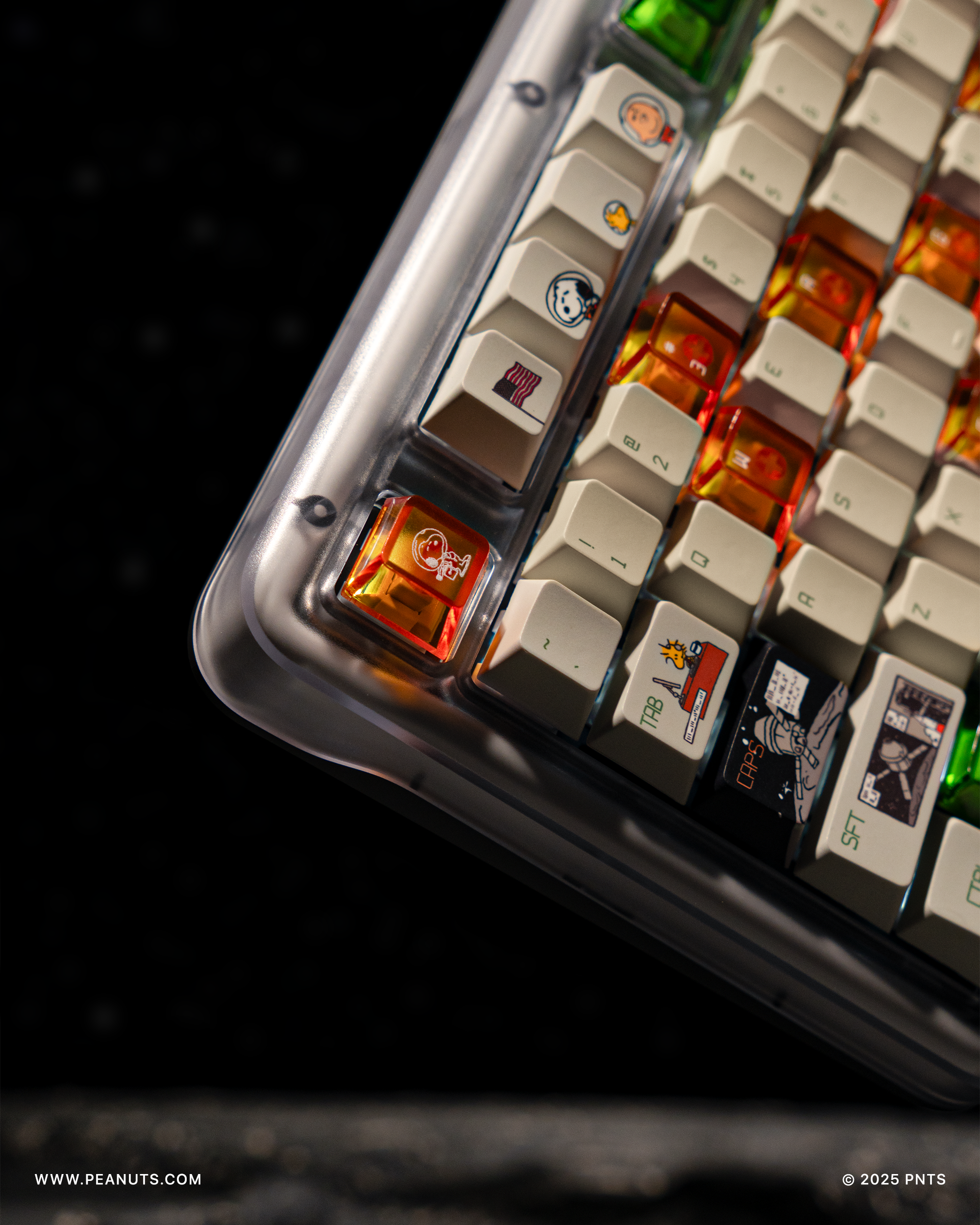Vintage_Astronaut_Keycap_Overlook_2.png