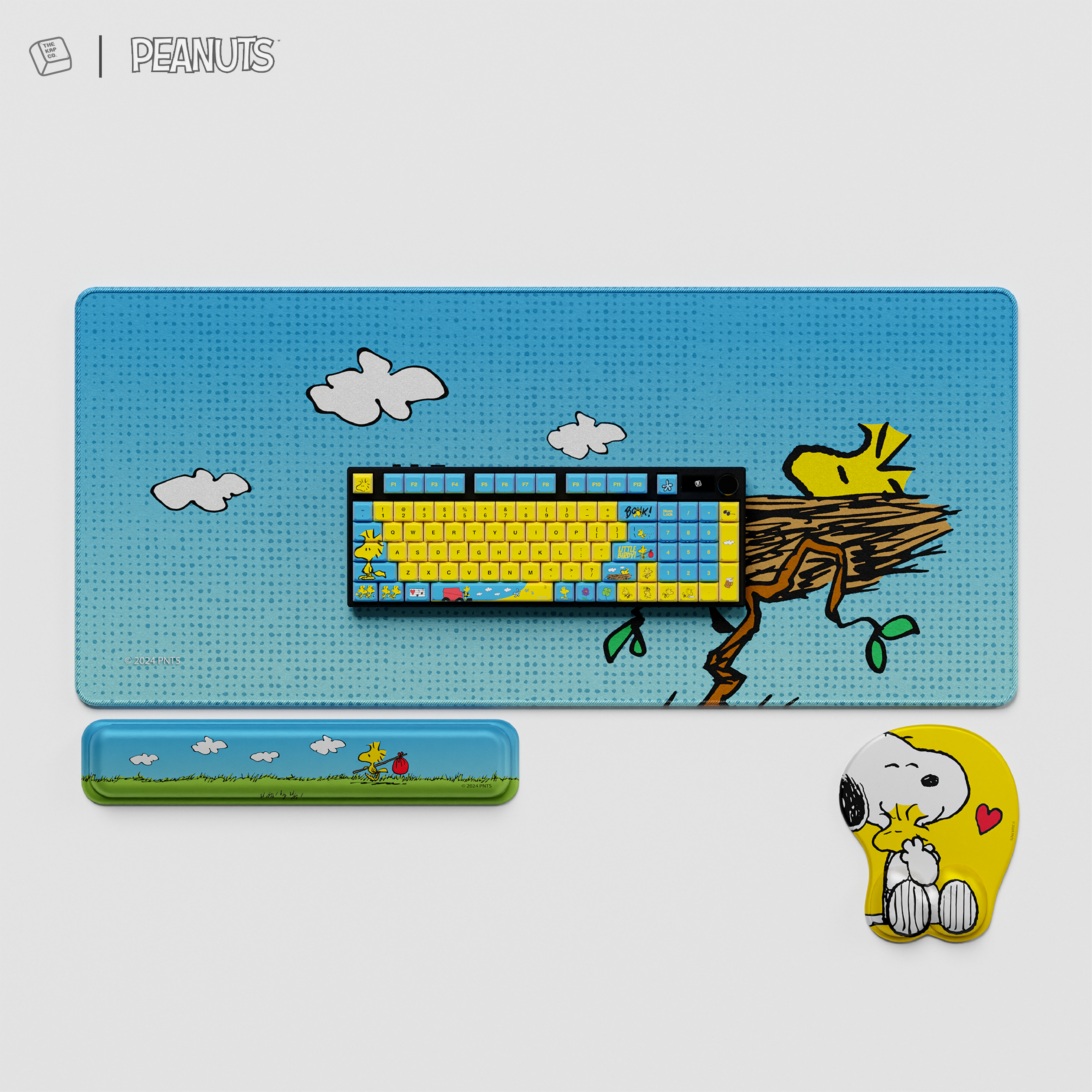 Thekapco x Peanuts | Woodstock Deskmat & Wristrest